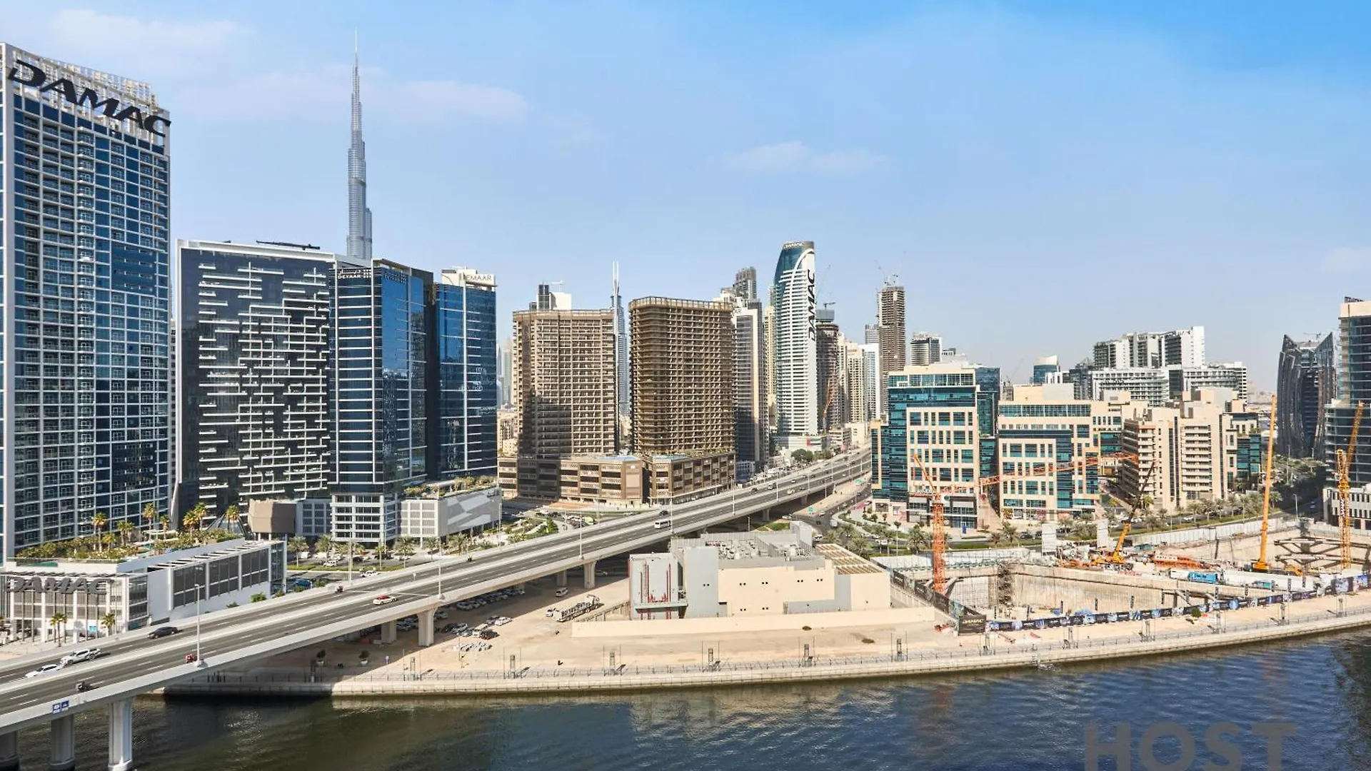 Stylish Renovated 1-Bedroom In Mayfair Residency Dubai