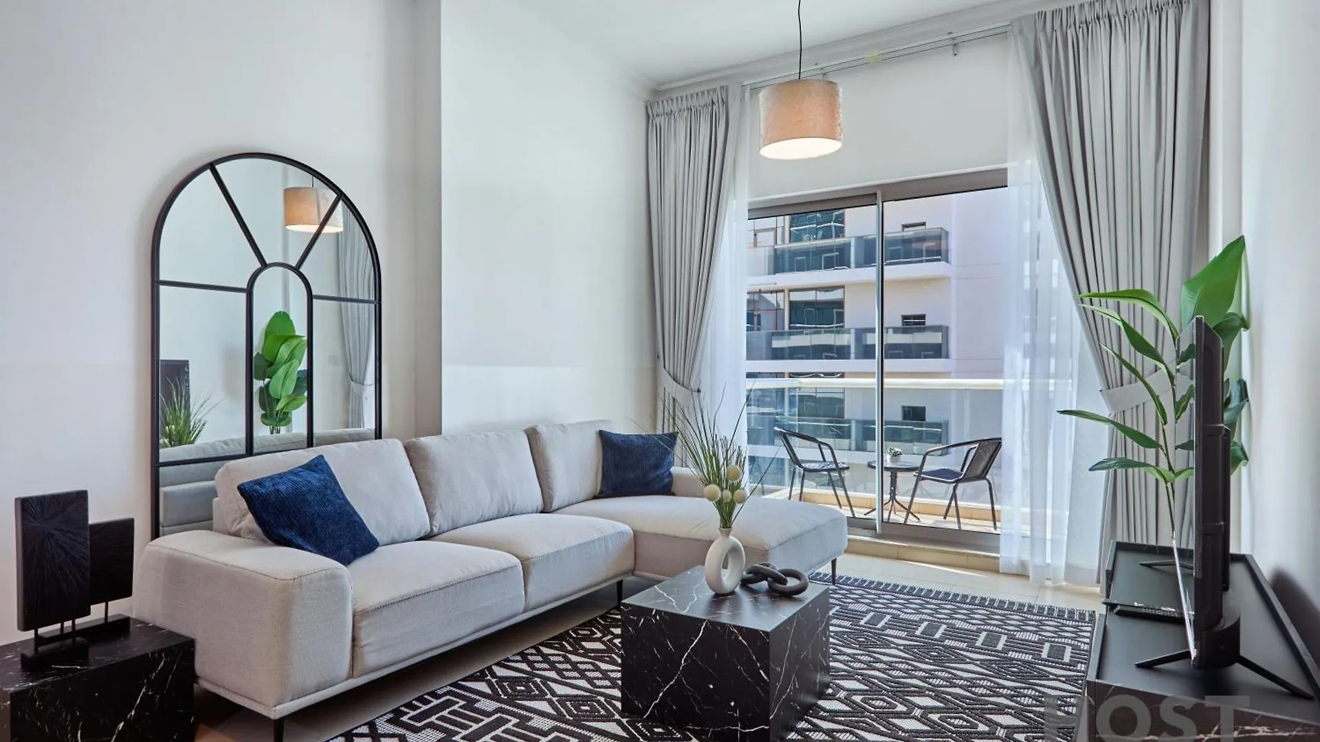 Apartment Stylish Renovated 1-Bedroom In Mayfair Residency Dubai United Arab Emirates